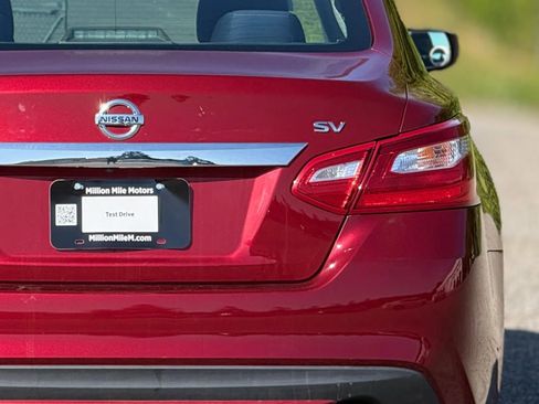 Used 2017 Nissan Altima 2.5 SV FWD image 14