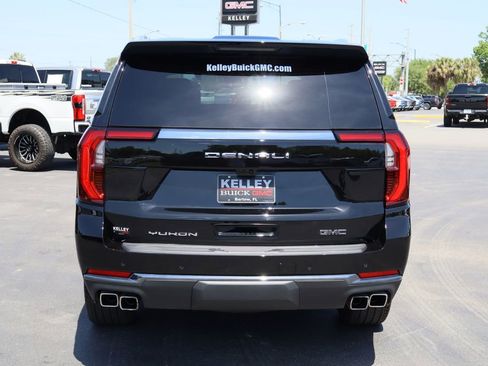 Certified 2026 GMC Yukon Denali Ultimate w/ LPO, Illumination Package image 7