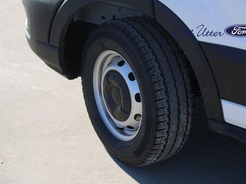 New 2025 Ford Transit 250 148 Medium Roof image 5