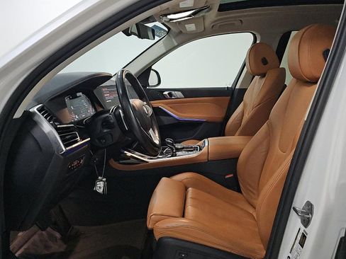 Used 2019 BMW X7 xDrive40i w/ Premium Package AWD/4WD image 4