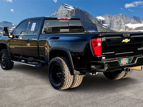 Used 2022 Chevrolet Silverado 3500 High Country w/ Safety Package II image 13