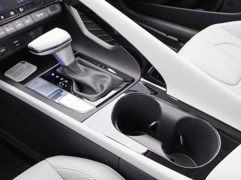 New 2026 Hyundai Elantra Limited image 21