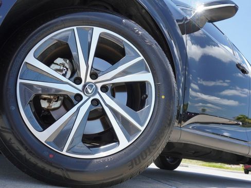 Certified 2024 Lexus RX 350 Premium w/ Accessory Package (Z1) FWD image 11