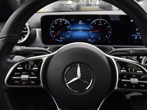 Used 2023 Mercedes-Benz CLA 250 image 23