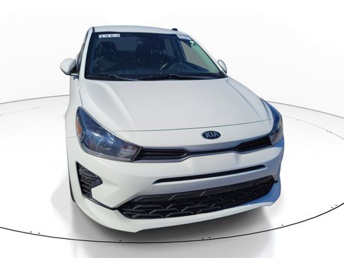 Used 2021 Kia Rio LX FWD image 2