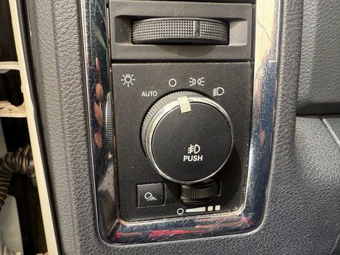 Used 2012 RAM 2500 Laramie w/ Protection Group image 12