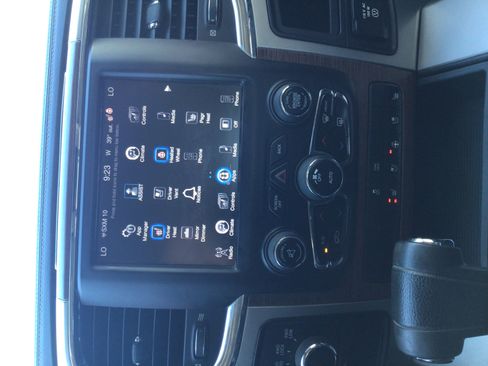 Used 2013 RAM 1500 Laramie w/ Protection Group AWD/4WD image 21