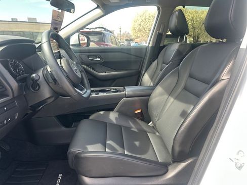 Certified 2024 Nissan Rogue SV w/ SV Premium Package image 11