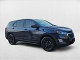 Used 2018 Chevrolet Equinox LS image 2