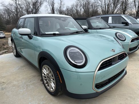 New 2026 MINI Cooper S image 2
