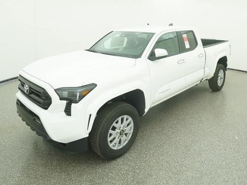 New 2025 Toyota Tacoma SR5 image 34