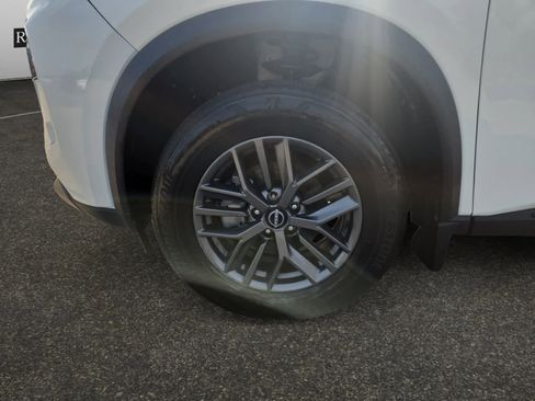 Used 2022 Nissan Rogue S FWD image 14