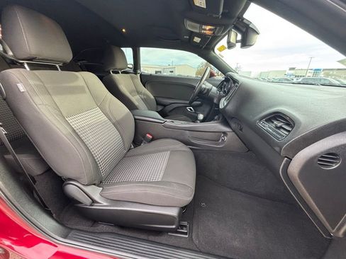 Used 2023 Dodge Challenger SXT image 8