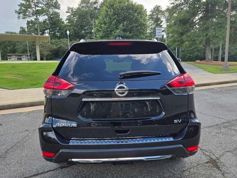 Used 2018 Nissan Rogue SV FWD image 6