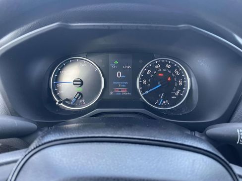 Used 2020 Toyota RAV4 LE image 33