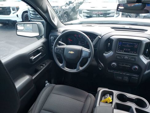 New 2026 Chevrolet Silverado 1500 Custom w/ Turbomax Blackout Package AWD/4WD image 15