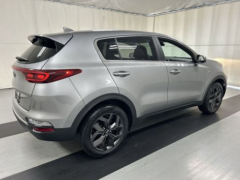 Certified 2022 Kia Sportage LX w/ LX AWD Value Edition Package image 2