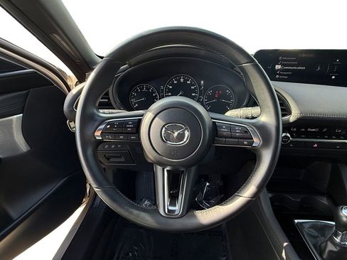 Used 2024 MAZDA MAZDA3 s FWD image 12