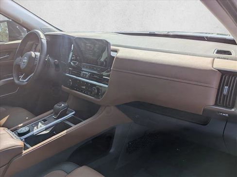 Used 2024 Nissan Pathfinder Platinum w/ Cargo Package AWD/4WD image 25