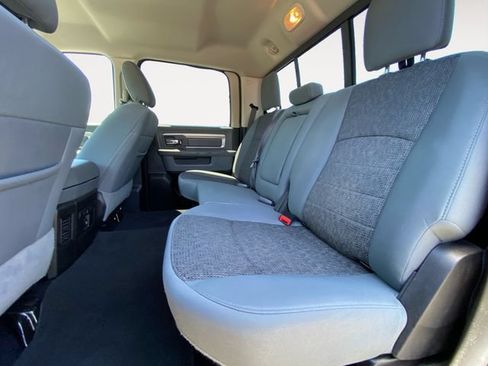 Used 2019 RAM 1500 Big Horn AWD/4WD image 13
