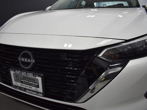 Certified 2025 Nissan Sentra S FWD image 11