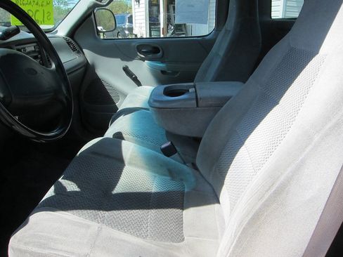 Used 2001 Ford F150 XL image 16