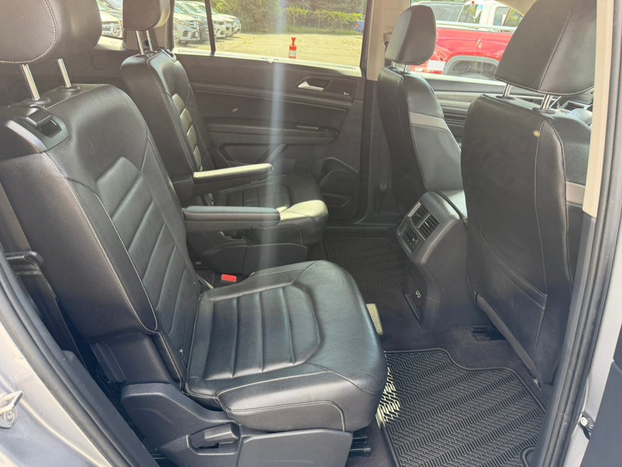 Used 2021 Volkswagen Atlas SEL Premium AWD/4WD image 22