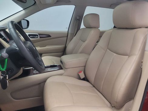 Used 2017 Nissan Pathfinder Platinum w/ Family Entertainment Package FWD image 17