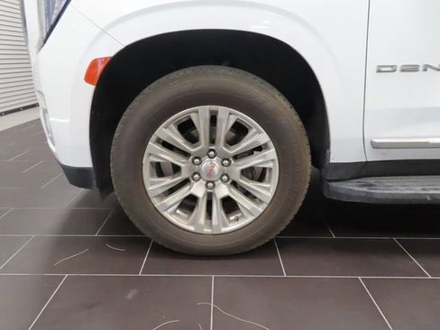 Used 2024 GMC Yukon XL Denali image 8