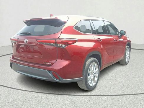Used 2020 Toyota Highlander Limited FWD image 6