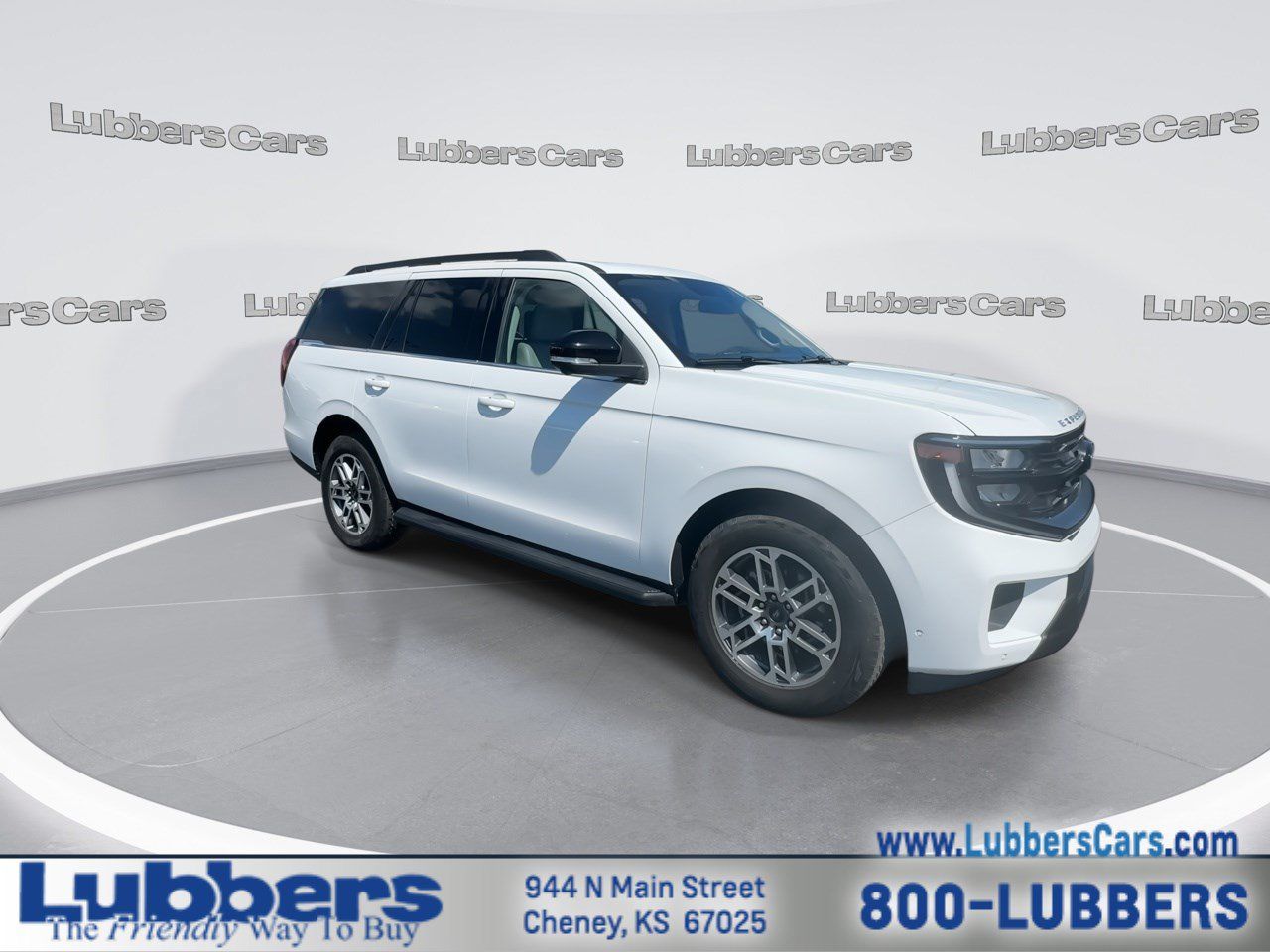 Used 2025 Ford Expedition Active AWD/4WD image 2