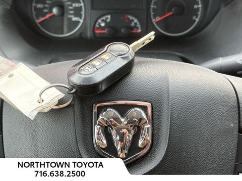 Used 2020 RAM ProMaster 2500 w/ Interior Convenience Group image 13