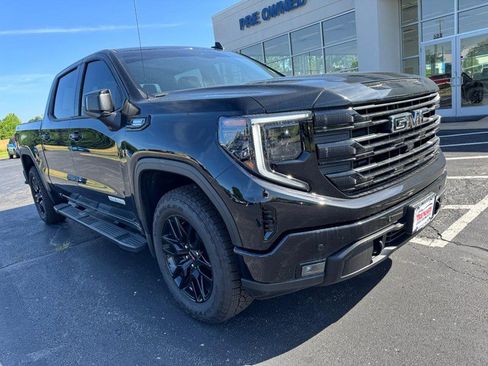 Used 2026 GMC Sierra 1500 Elevation w/ Elevation Premium Package AWD/4WD image 2