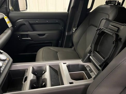 New 2025 Land Rover Defender 110 V8 image 35