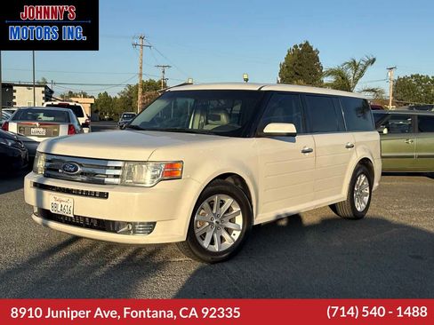 Used 2011 Ford Flex SEL w/ Rapid Spec Order Code FWD image 1