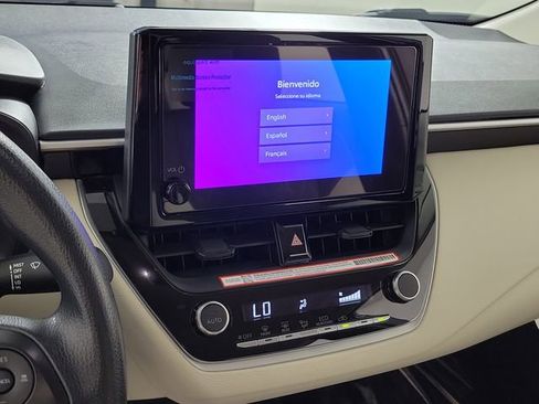 Used 2025 Toyota Corolla LE FWD image 28