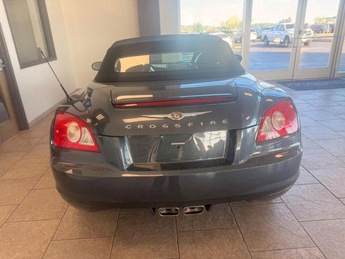 Used 2006 Chrysler Crossfire Limited RWD image 7