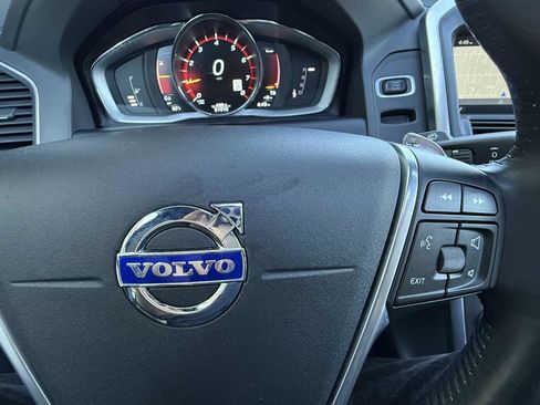 Used 2015 Volvo XC60 T6 Platinum image 22