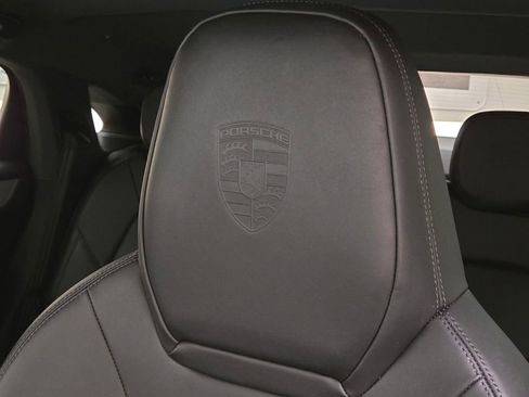 Used 2024 Porsche Cayenne Coupe AWD/4WD image 33