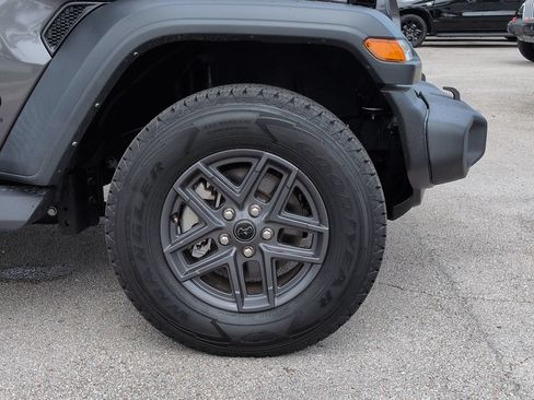 Used 2024 Jeep Wrangler Sport AWD/4WD image 10