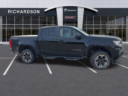 Used 2022 Chevrolet Colorado Z71 AWD/4WD image 39