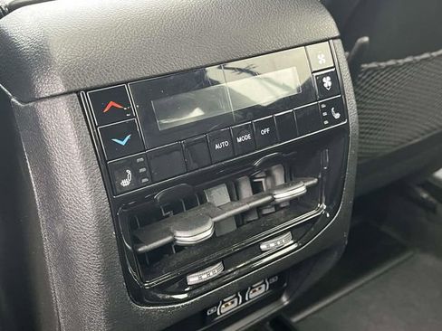 Used 2021 Jeep Grand Cherokee L Limited image 21