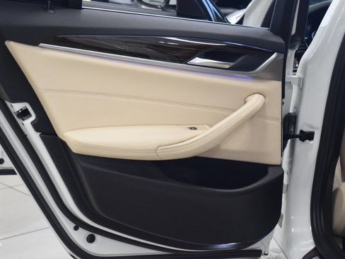 Used 2017 BMW 530i image 44