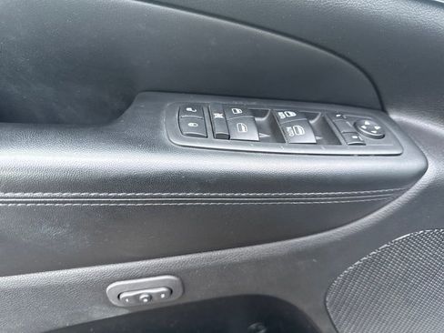 Used 2012 Jeep Grand Cherokee Limited image 14