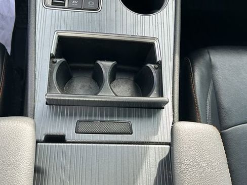 Used 2024 Toyota Sienna XSE w/ XSE Plus Package image 23