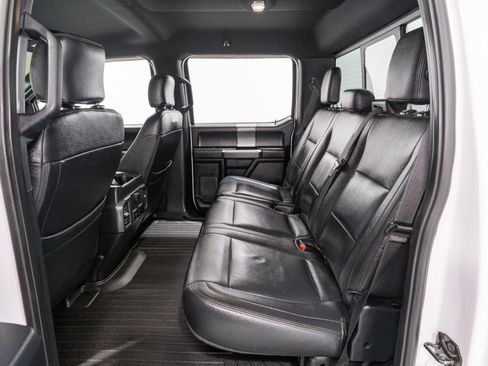 Used 2017 Ford F150 XLT w/ Equipment Group 302A Luxury AWD/4WD image 31