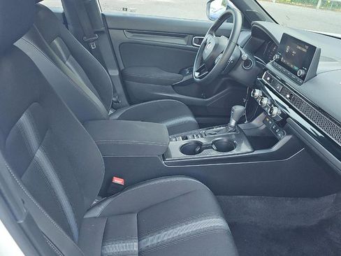 Used 2025 Honda Civic Sport image 9