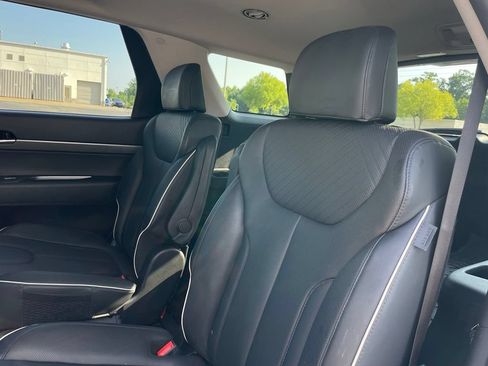 Used 2024 Hyundai Palisade SEL FWD image 39