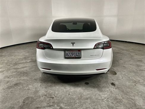 Used 2022 Tesla Model 3 Long Range image 7