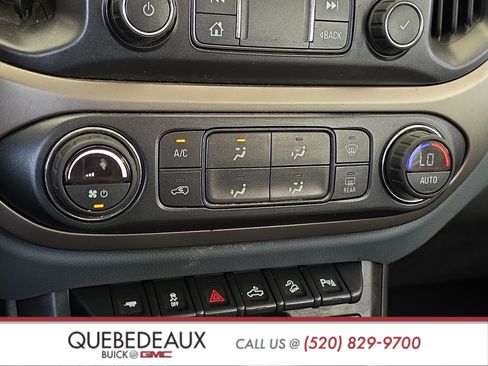 Used 2021 Chevrolet Colorado Z71 AWD/4WD image 17